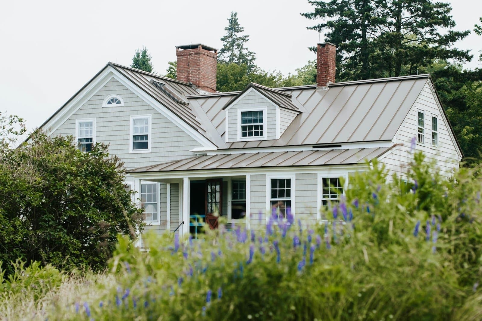 A warm, rustic New Zealand home